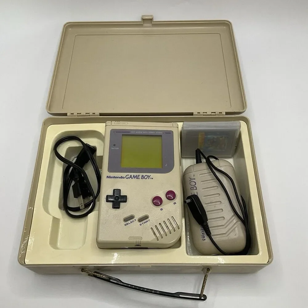 RARE Nintendo Game Boy DMG-01 Mario Land 2 Carrying Case Japanese Bundle Parts